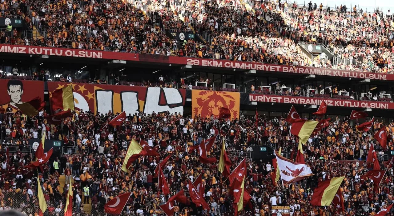 Galatasaray Spor Kulübü, 29 Ekim Cumhuriyet Bayramı'nı Kutladı