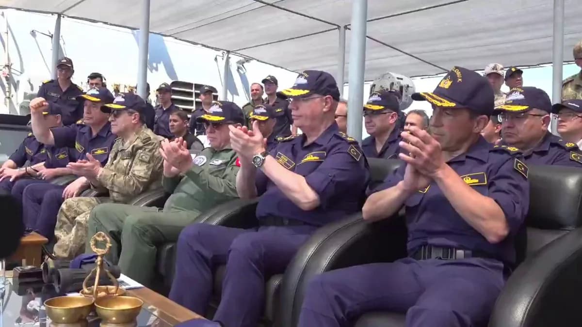 Mavi Vatan'da Tam İsabet: ROKETSAN AKYA Ağır Torpido Hedefini Vurdu Mavi Vatan'da Tam İsabet: ROKETSAN AKYA Ağır Torpido Hedefini Vurdu