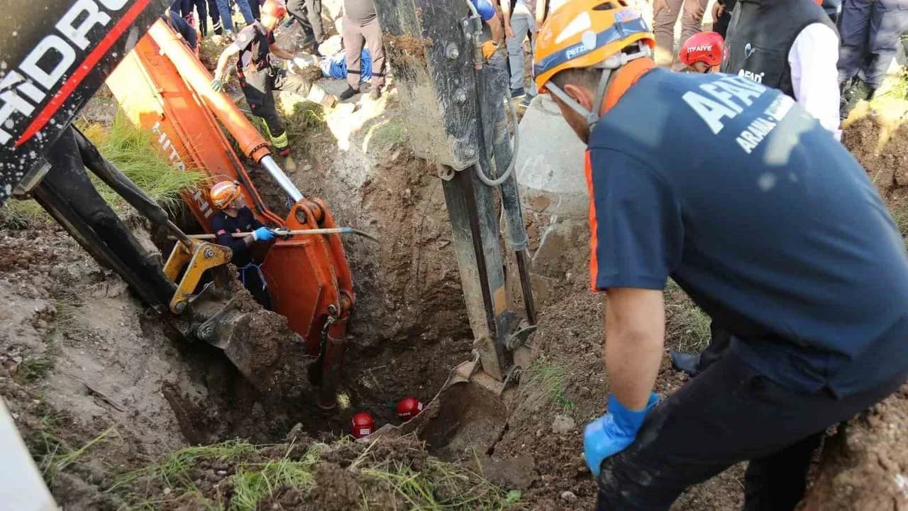 Kastamonu'da kanalizasyon çalışmasında facia: İşçi toprak altında kaldı