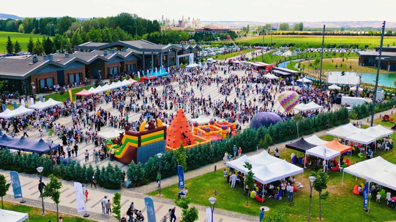 Eskişehir'de Çocuklar İçin Dev Şenlik: 14 Haziran'da Ücretsiz Eğlence ve Keşif Eskişehir'de Çocuklar İçin Dev Şenlik: 14 Haziran'da Ücretsiz Eğlence ve Keşif