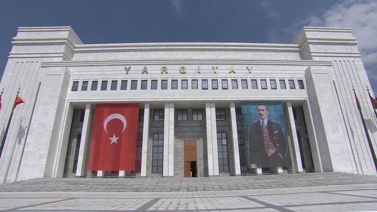 İstifada 'Kişisel Sebepler' Yazmak Kıdem Tazminatını Engelleyebilir: Yargıtay'dan Kritik Karar İstifada 'Kişisel Sebepler' Yazmak Kıdem Tazminatını Engelleyebilir: Yargıtay'dan Kritik Karar