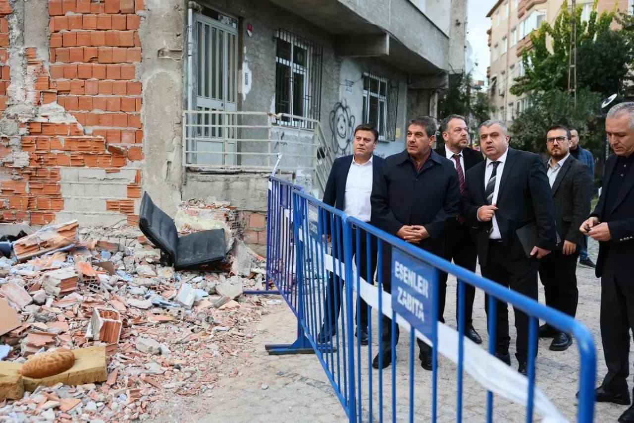 Esenler'de Kentsel Dönüşüm ile Şehir Yeniden Nefes Alıyor Esenler'de Kentsel Dönüşüm ile Şehir Yeniden Nefes Alıyor