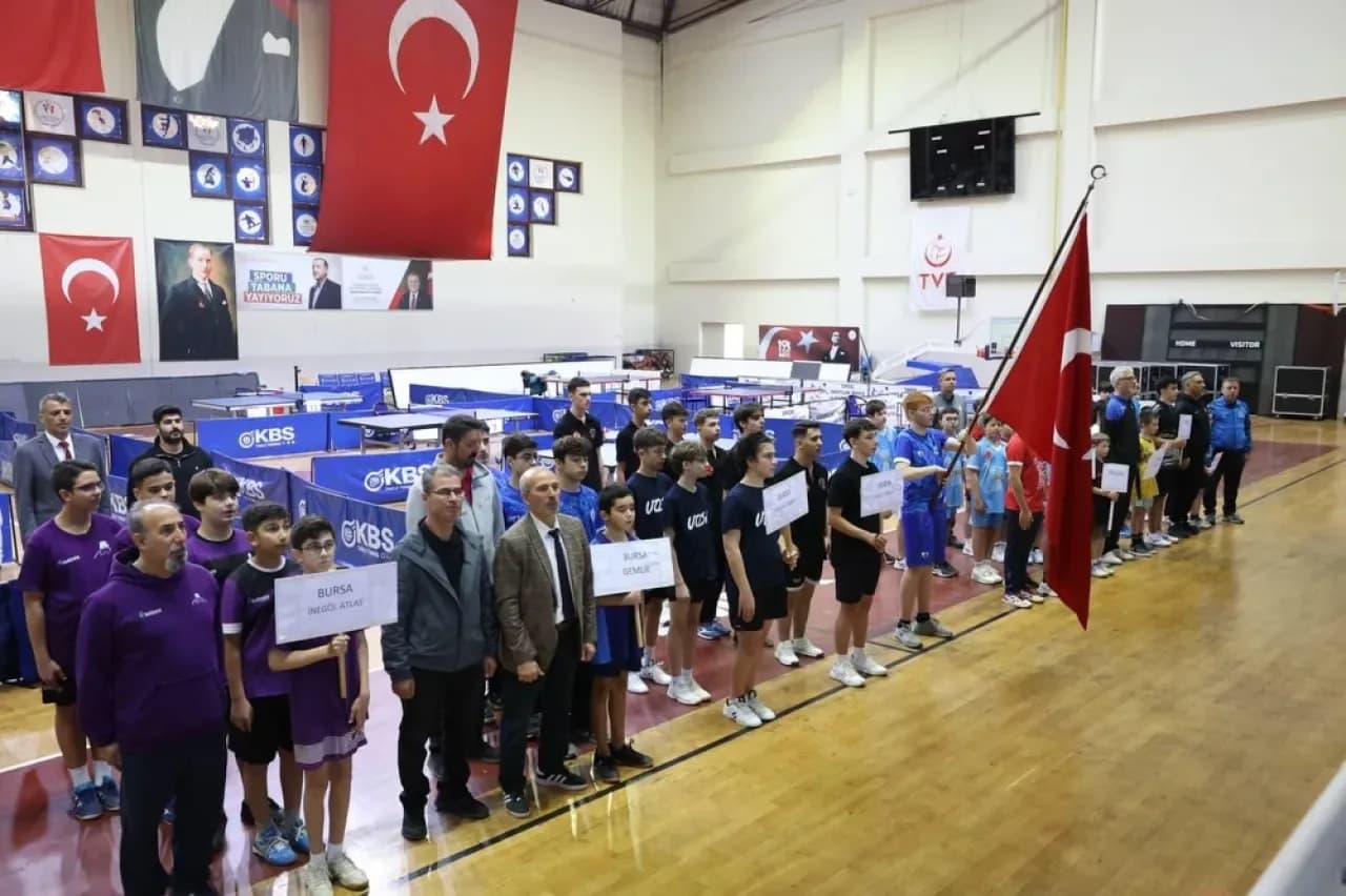 Bursa'da Genç Masa Tenisi Sporcuları İçin Gelişim Kampı Başladı Bursa'da Genç Masa Tenisi Sporcuları İçin Gelişim Kampı Başladı