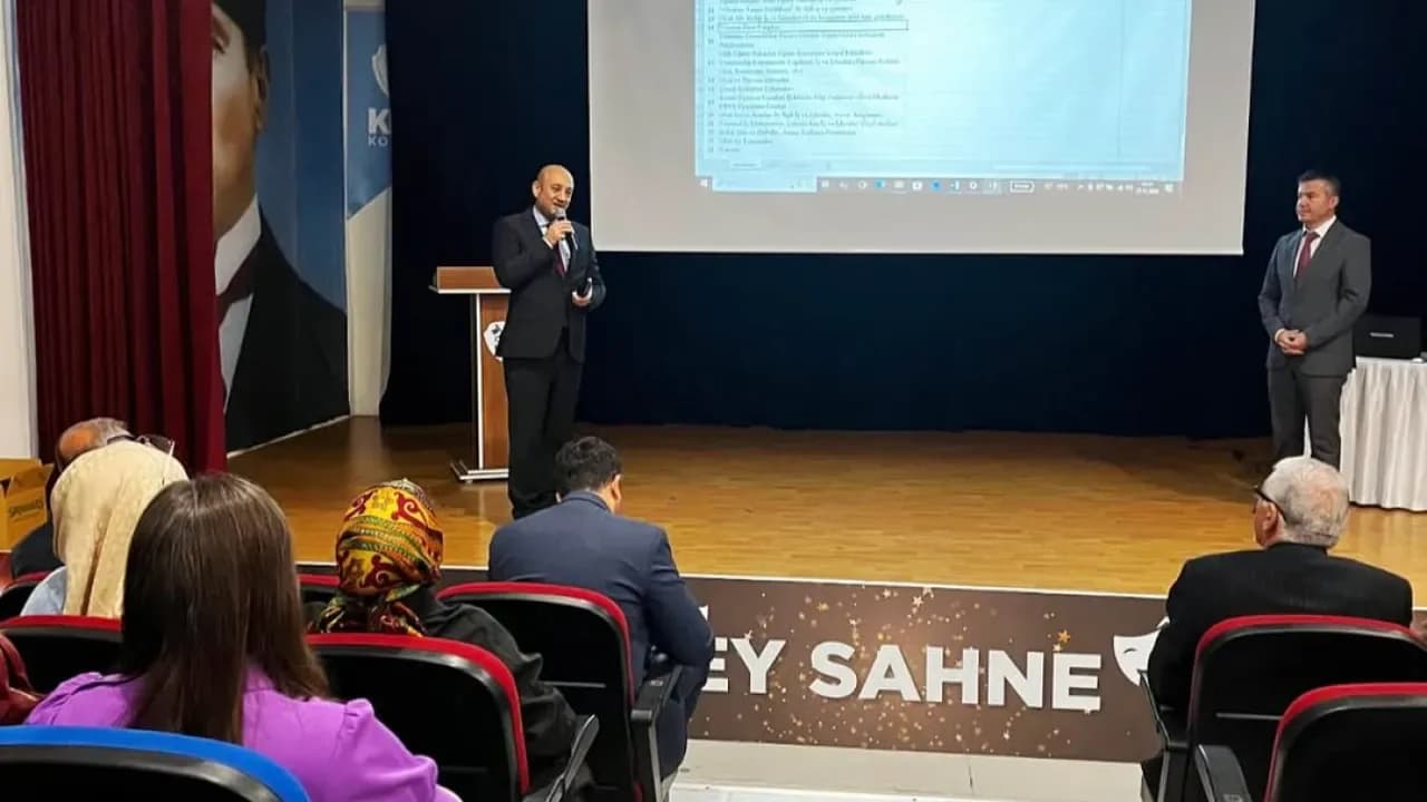 Beylikdüzü'nde Özel Okul Müdürleri Eğitim Gündemini Masaya Yatırdı Beylikdüzü'nde Özel Okul Müdürleri Eğitim Gündemini Masaya Yatırdı
