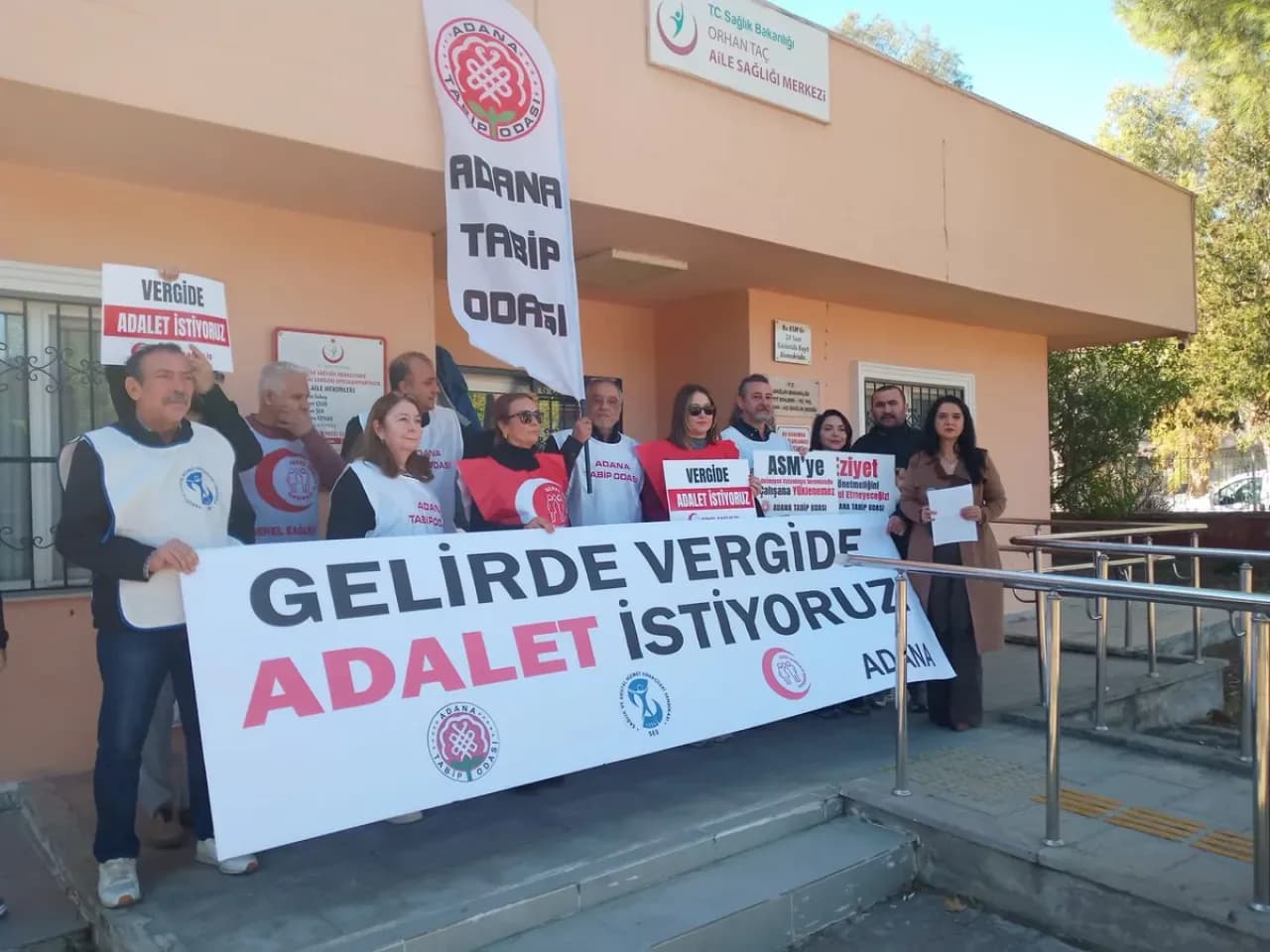 Adana Tabip Odası'ndan "Vergide Adalet" Çağrısı Adana Tabip Odası'ndan "Vergide Adalet" Çağrısı