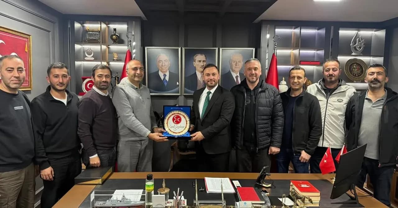 MHP Pendik İlçe Başkanı Eşref Eryılmaz'a İstanbul Tersanesi Komutanlığından Hayırlı Olsun Ziyareti MHP Pendik İlçe Başkanı Eşref Eryılmaz'a İstanbul Tersanesi Komutanlığından Hayırlı Olsun Ziyareti