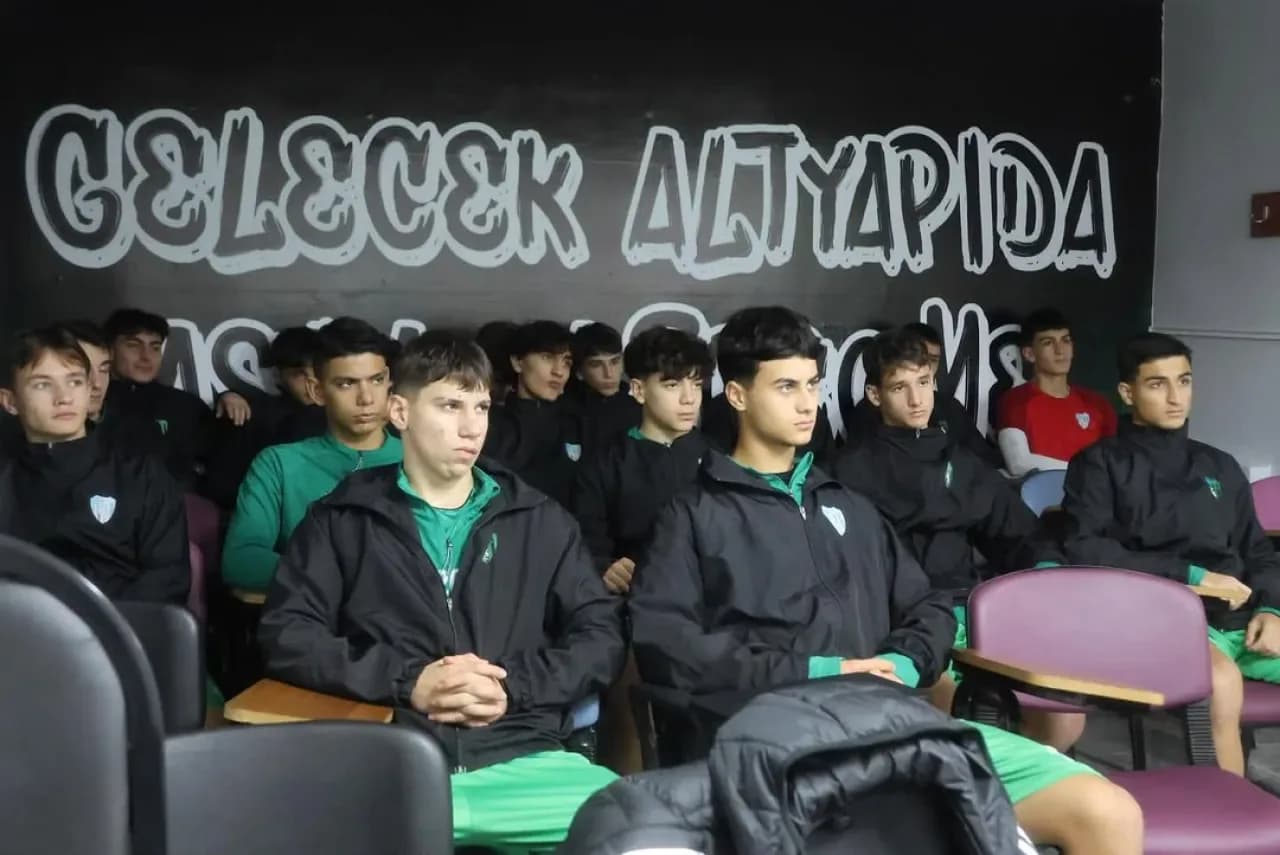 Kocaelispor Alt Yapısında Gelecek İçen Kritik Analiz Kocaelispor Alt Yapısında Gelecek İçen Kritik Analiz