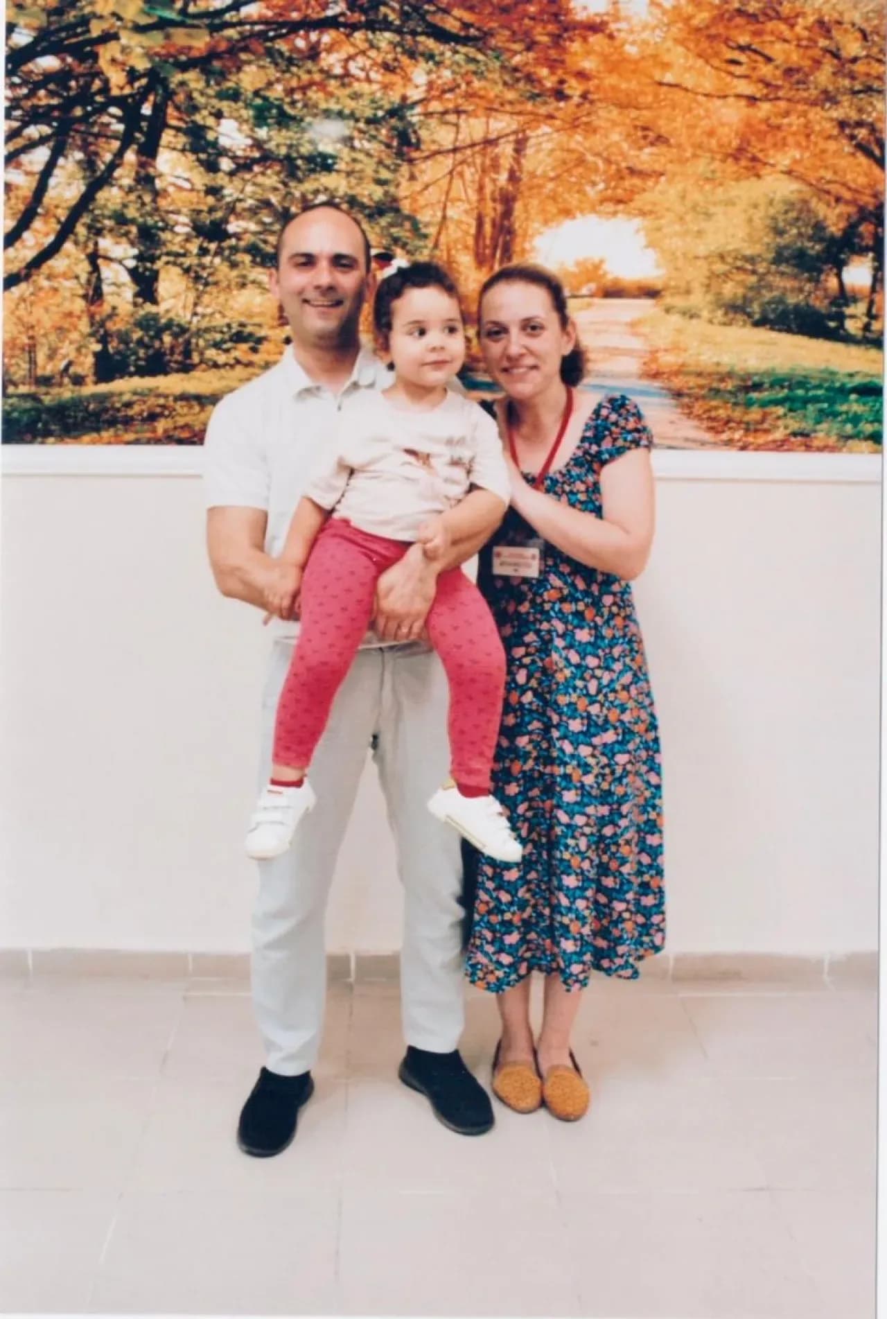 Tayfun Kahramanı Serbest Bırakın: Müzeyyen Şevkin'den Yürekleri Saran Baba-Kız Çağrısı Tayfun Kahramanı Serbest Bırakın: Müzeyyen Şevkin'den Yürekleri Saran Baba-Kız Çağrısı