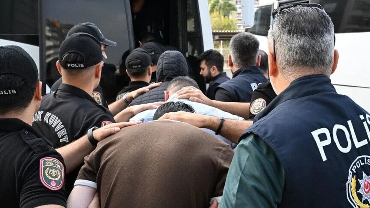 18 İlde Dev Bahis Operasyonu: 61 Şüpheli Gözaltına Alındı 18 İlde Dev Bahis Operasyonu: 61 Şüpheli Gözaltına Alındı
