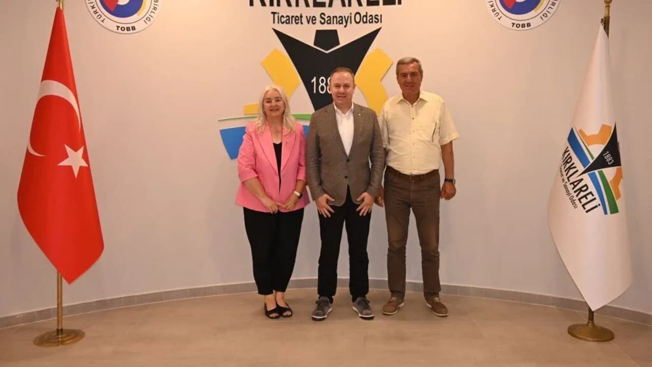 Kırklareli TSO ve Türk Anneler Derneği'nden Sosyal Gelişim Hamlesi Kırklareli TSO ve Türk Anneler Derneği'nden Sosyal Gelişim Hamlesi