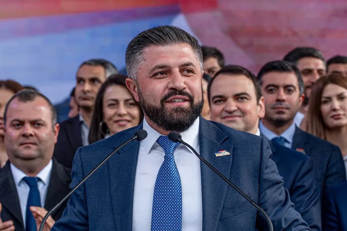 Ermenistan'da Seçim Krizi: 'Güçlü Ermenistan' İttifakı İptal İsteyecek Ermenistan'da Seçim Krizi: 'Güçlü Ermenistan' İttifakı İptal İsteyecek