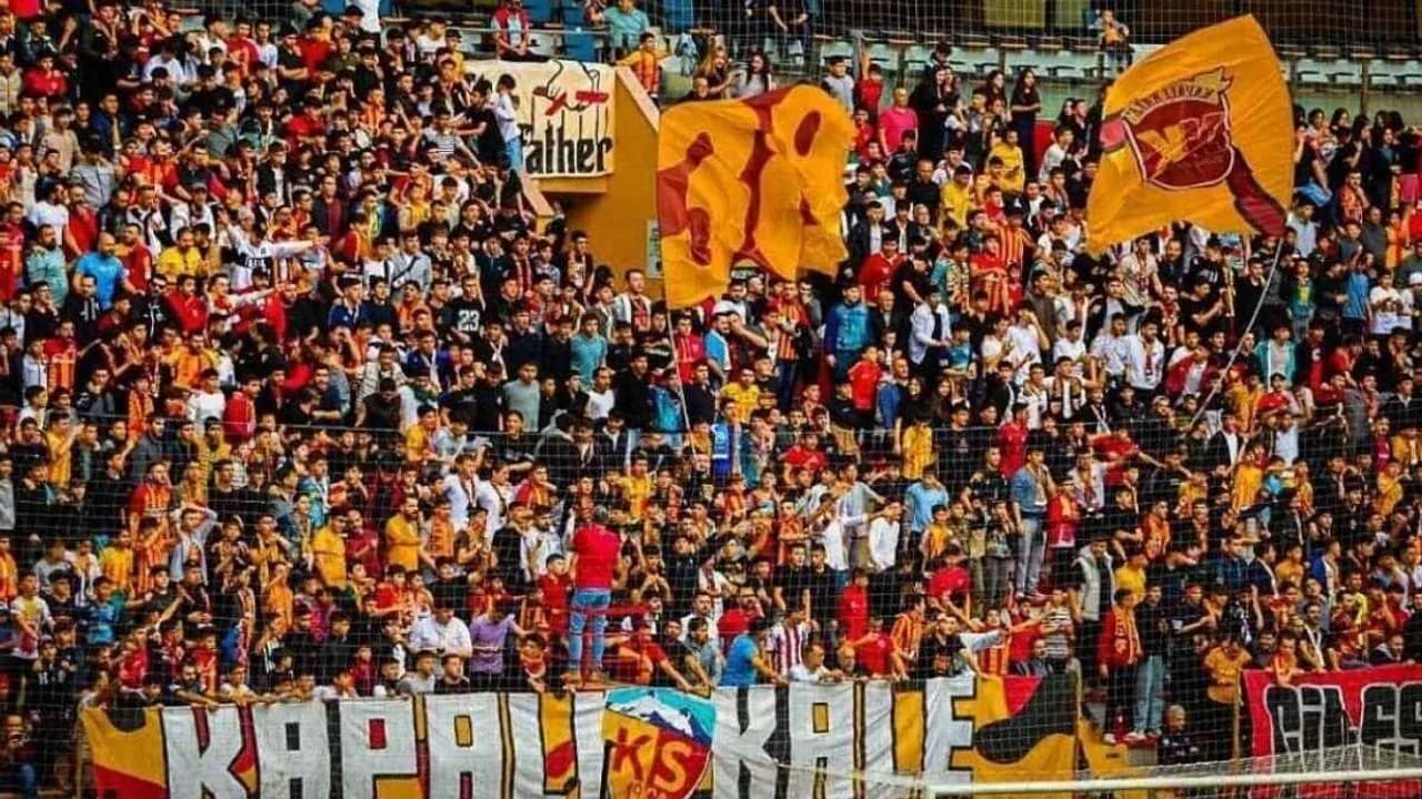 Kayserispor 2026-2027 Kombine Fiyatları Açıklandı: Passolig Vize Uyarısı! Kayserispor 2026-2027 Kombine Fiyatları Açıklandı: Passolig Vize Uyarısı!