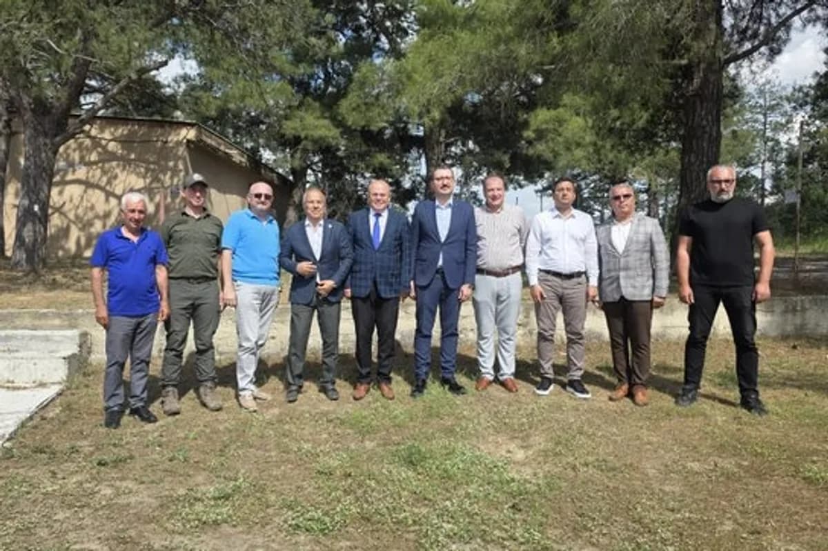 Edirne'de Atıcılıkta Yeni Dönem: Havalı Silahlar Branşı İçin Planlar Masaya Yattı Edirne'de Atıcılıkta Yeni Dönem: Havalı Silahlar Branşı İçin Planlar Masaya Yattı