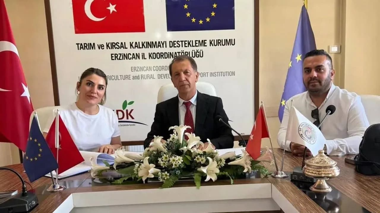 Erzincan'da Dev Yatırım: Besi Çiftliğine 17,2 Milyon TL Hibe Desteği Erzincan'da Dev Yatırım: Besi Çiftliğine 17,2 Milyon TL Hibe Desteği