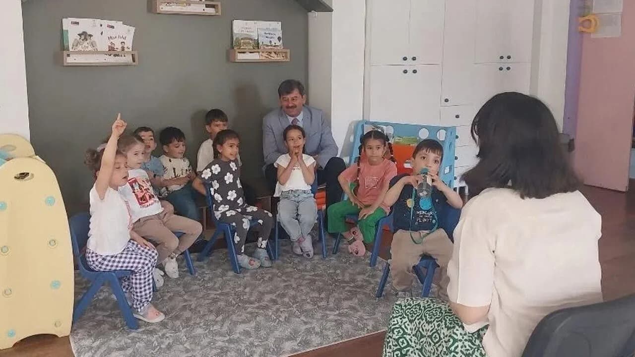 Çankırı'da Okul Öncesi Eğitime Yakın Takip: Müdür Ayhan Işık'tan Anaokulu Ziyareti Çankırı'da Okul Öncesi Eğitime Yakın Takip: Müdür Ayhan Işık'tan Anaokulu Ziyareti