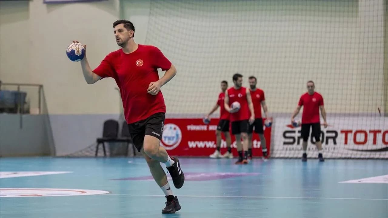 Türk Hentbolunda Tarihi Başarı: A Milli Takım Dünya Şampiyonası'na Gidiyor Türk Hentbolunda Tarihi Başarı: A Milli Takım Dünya Şampiyonası'na Gidiyor