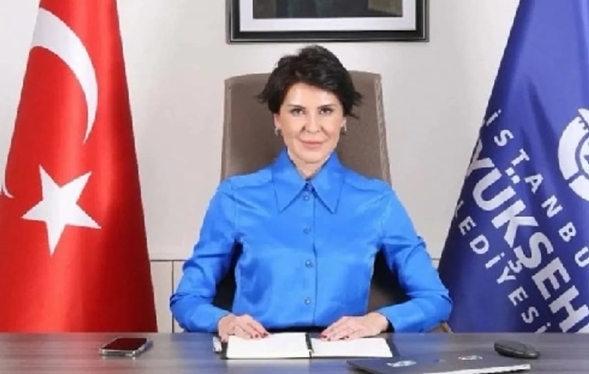 İBB Davasındaki Fatoş Pınar Türker'den Gözaltı Sürecine Dair Çarpıcı İddia İBB Davasındaki Fatoş Pınar Türker'den Gözaltı Sürecine Dair Çarpıcı İddia