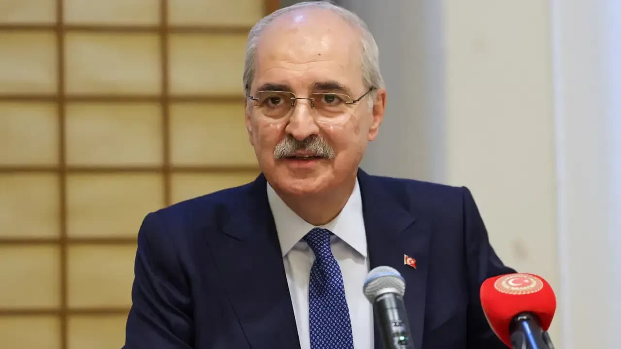 TBMM Başkanı Kurtulmuş'tan 'Siyasi Oyun' Uyarısı: Fezleke ve Kurultay Mesajı TBMM Başkanı Kurtulmuş'tan 'Siyasi Oyun' Uyarısı: Fezleke ve Kurultay Mesajı
