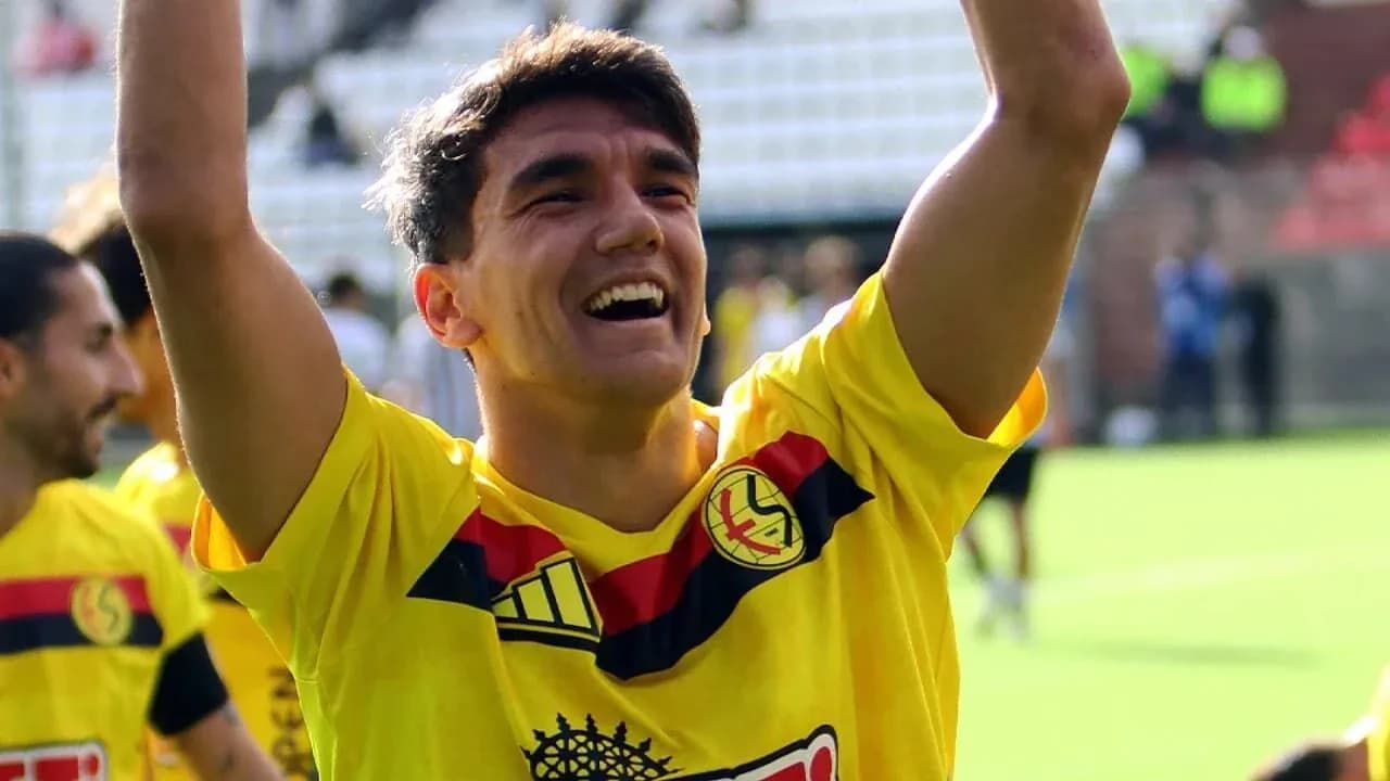 Eskişehirspor'da Duygusal Veda: Deneyimli İsim Akın Akman Yollarını Ayırdı Eskişehirspor'da Duygusal Veda: Deneyimli İsim Akın Akman Yollarını Ayırdı