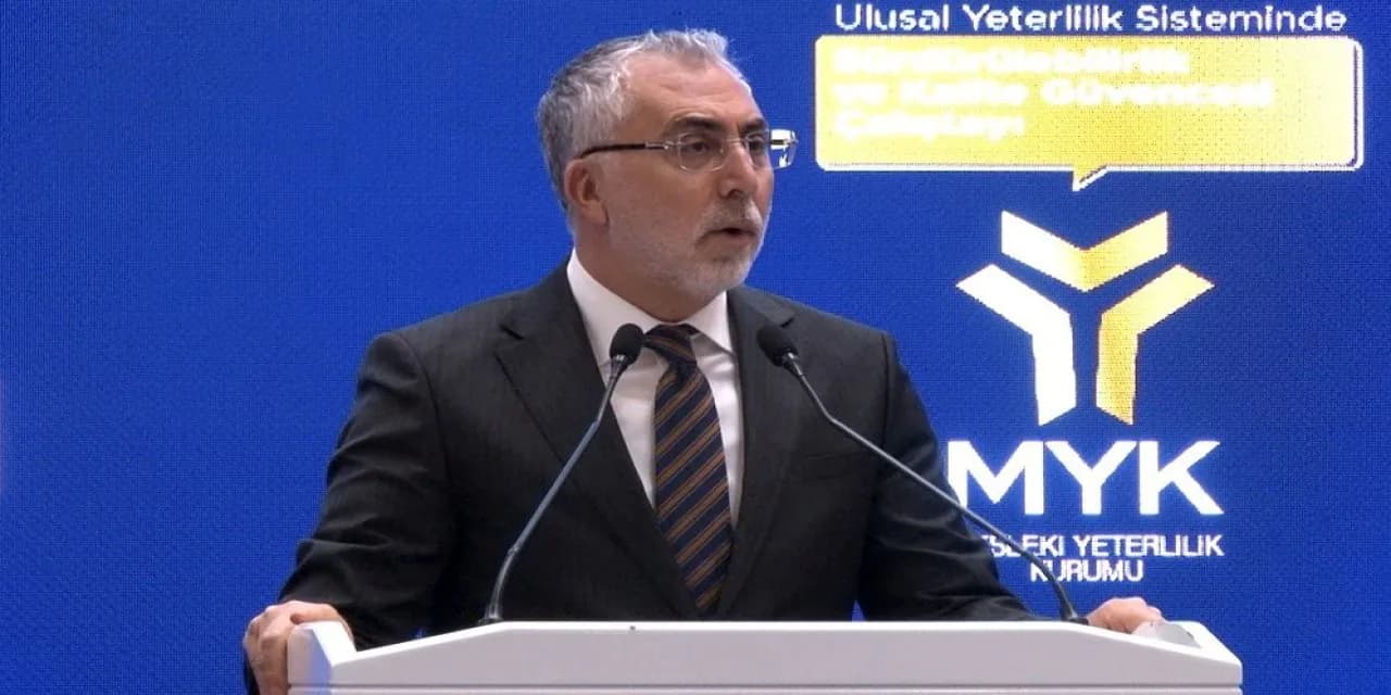 İŞKUR'dan İstihdam Atılımı: 2026'nın İlk 5 Ayında 590 Bin Kişi İşe Yerleşti İŞKUR'dan İstihdam Atılımı: 2026'nın İlk 5 Ayında 590 Bin Kişi İşe Yerleşti