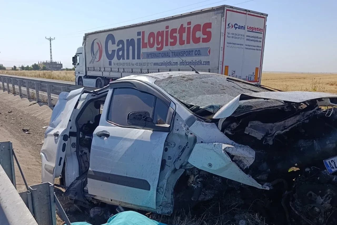 Nusaybin'de Feci Kaza: Refüje Çarpan Otomobilde Can Pazarı Nusaybin'de Feci Kaza: Refüje Çarpan Otomobilde Can Pazarı
