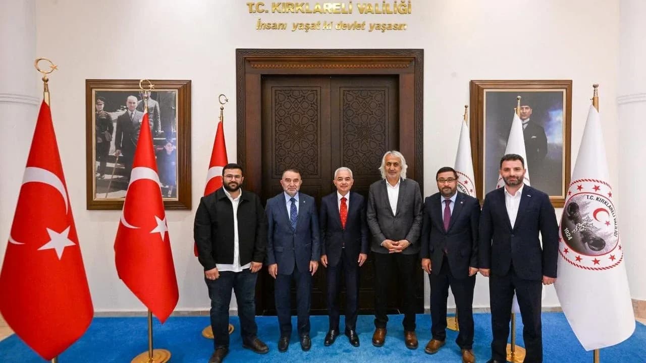Kırklareli'de Önemli Görüşme: Cumhurbaşkanı Başdanışmanı Kışla'dan Vali Turan'a Ziyaret Kırklareli'de Önemli Görüşme: Cumhurbaşkanı Başdanışmanı Kışla'dan Vali Turan'a Ziyaret