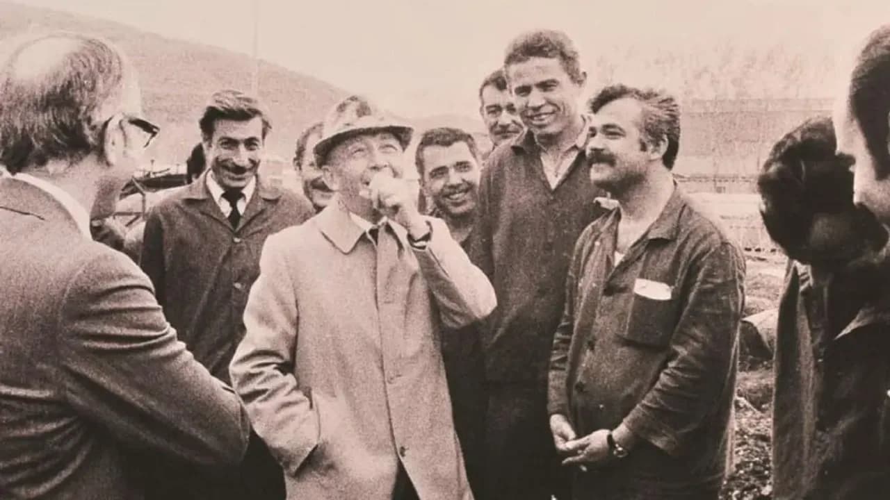 Beko İsminin Sırrı ve Bernar Nahum: Vehbi Koç ile Akrabalık İddiaları Doğru mu? Beko İsminin Sırrı ve Bernar Nahum: Vehbi Koç ile Akrabalık İddiaları Doğru mu?