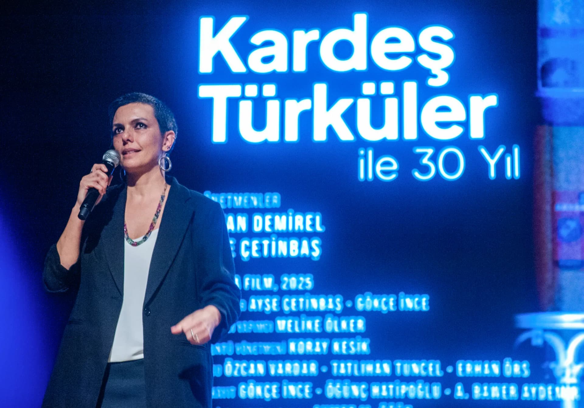 Sadece müzik değil, bir hafıza kaydı: Kardeş Türküler belgeseli Kadıköy'de Sadece müzik değil, bir hafıza kaydı: Kardeş Türküler belgeseli Kadıköy'de