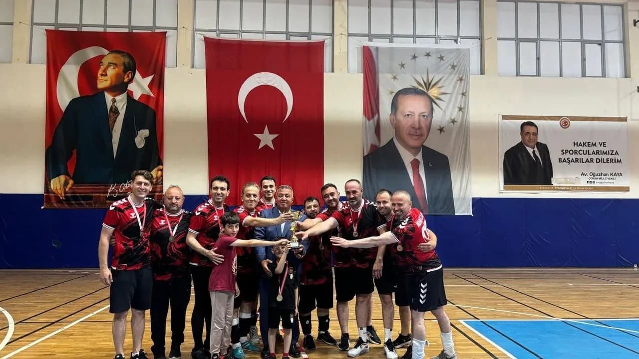 Osmancık Kaymakamlık Kupası'nda Heyecanlı Final: Çataloğlu Hafriyat Şampiyon Osmancık Kaymakamlık Kupası'nda Heyecanlı Final: Çataloğlu Hafriyat Şampiyon