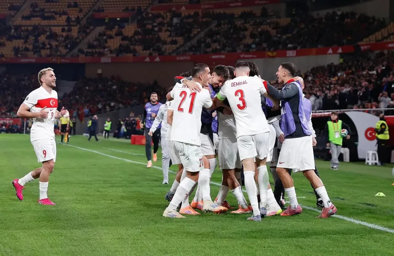 Milli Takım İspanya'da Play-Off Hakkını Elde Etti: 2026 Dünya Kupası'na Son Bir Adım Kaldı Milli Takım İspanya'da Play-Off Hakkını Elde Etti: 2026 Dünya Kupası'na Son Bir Adım Kaldı