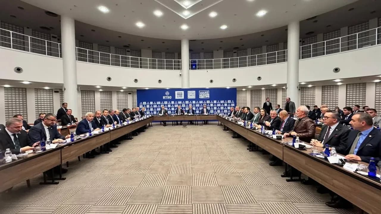 Mustafakemalpaşa TSO Başkanı Uzkinay, SANTEK Zirvesi'nde Geleceğin Teknolojilerini Konuştu Mustafakemalpaşa TSO Başkanı Uzkinay, SANTEK Zirvesi'nde Geleceğin Teknolojilerini Konuştu