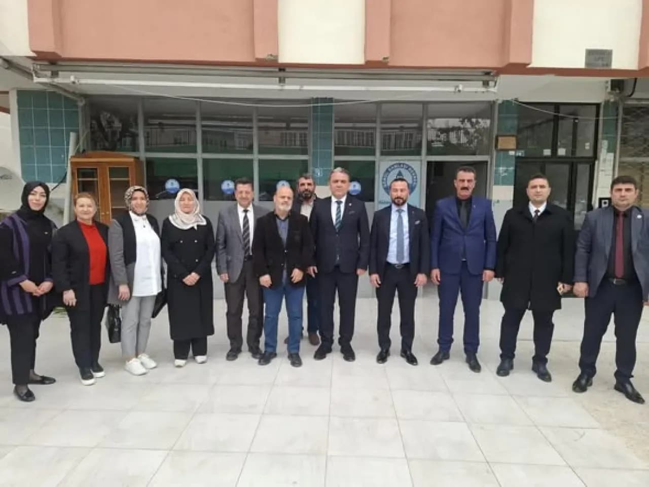 MHP Etimesgut İlçe Başkanı İsa Muratgül, Gönül Damlası Derneği'ni Ziyaret Etti MHP Etimesgut İlçe Başkanı İsa Muratgül, Gönül Damlası Derneği'ni Ziyaret Etti