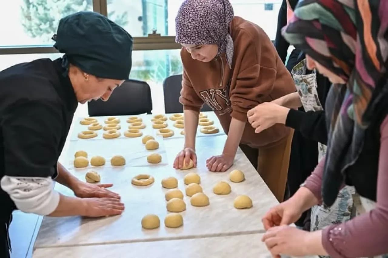 Mamak'ta Kadınlar ve Çocuklar İçin Eğitim ve Gelişim Fırsatları Mamak'ta Kadınlar ve Çocuklar İçin Eğitim ve Gelişim Fırsatları
