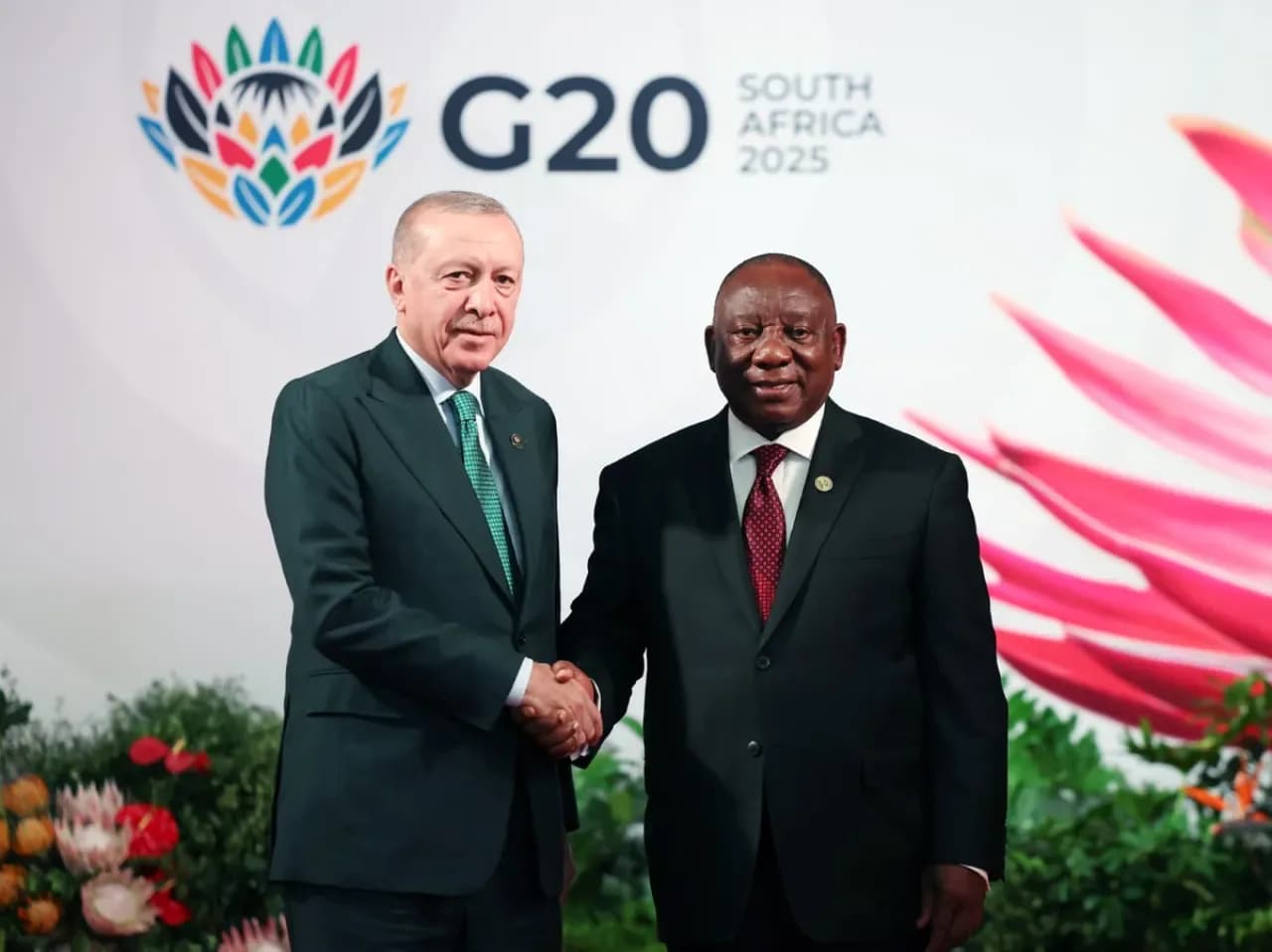 Cumhurbaşkanı Erdoğan, G20 Zirvesi'nde Filistin ve Küresel Ekonomi Vurgusu Yaptı Cumhurbaşkanı Erdoğan, G20 Zirvesi'nde Filistin ve Küresel Ekonomi Vurgusu Yaptı
