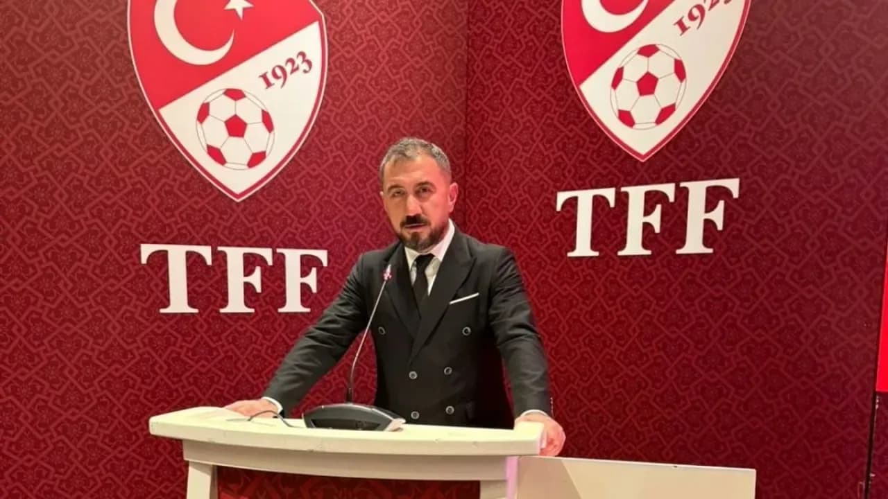 Kütahyaspor Başkanı Altınkaya: Futbolda Operasyon Desteklenmeli Ancak Kulüpler Mağdur Edilmemeli Kütahyaspor Başkanı Altınkaya: Futbolda Operasyon Desteklenmeli Ancak Kulüpler Mağdur Edilmemeli