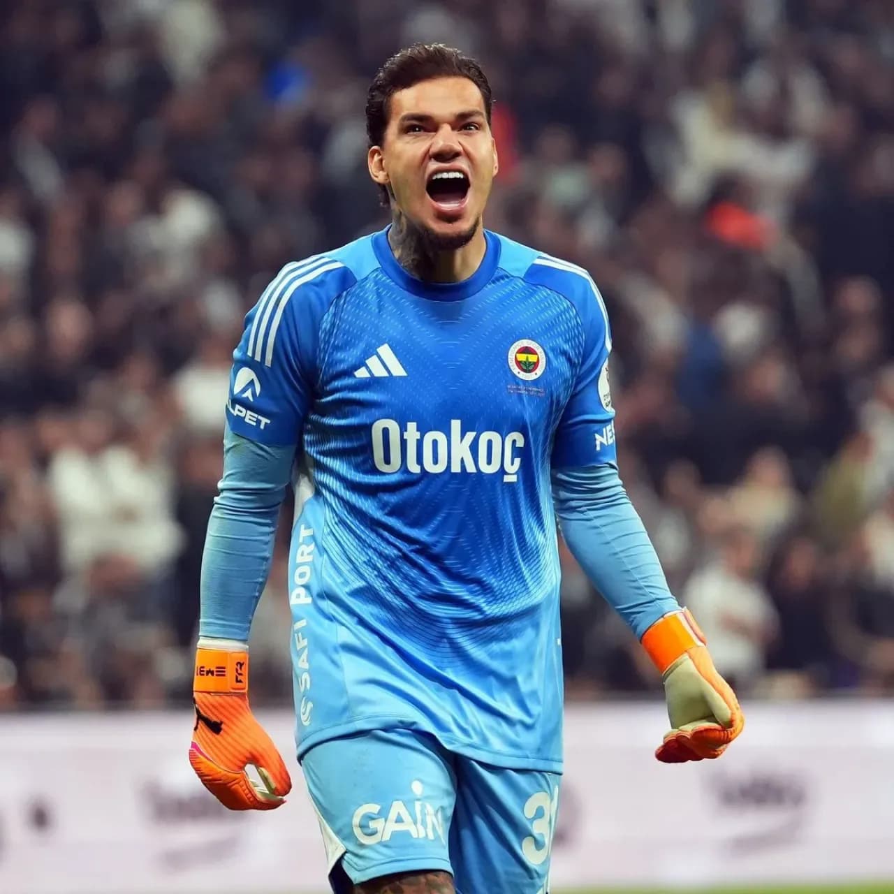 Fenerbahçe'de Ederson Cezası Hakkında Flaş PFDK Kararı Fenerbahçe'de Ederson Cezası Hakkında Flaş PFDK Kararı
