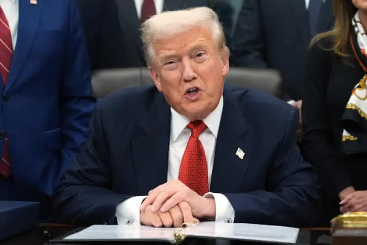 Trump Gelir Vergisinde Tarihi İndirim Planını Açıkladı: Gümrük Tarifeleri Geliri ile Finanse Edecek Trump Gelir Vergisinde Tarihi İndirim Planını Açıkladı: Gümrük Tarifeleri Geliri ile Finanse Edecek