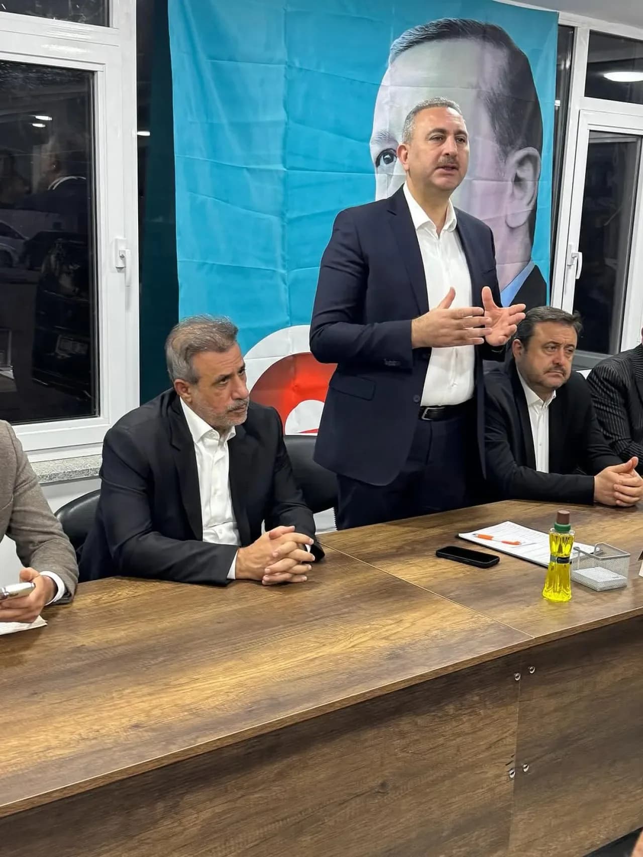 AK Parti Gaziantep İl Yönetimi, Karkamış'ta Teşkilat ve Proje Değerlendirmelerinde Bulundu AK Parti Gaziantep İl Yönetimi, Karkamış'ta Teşkilat ve Proje Değerlendirmelerinde Bulundu