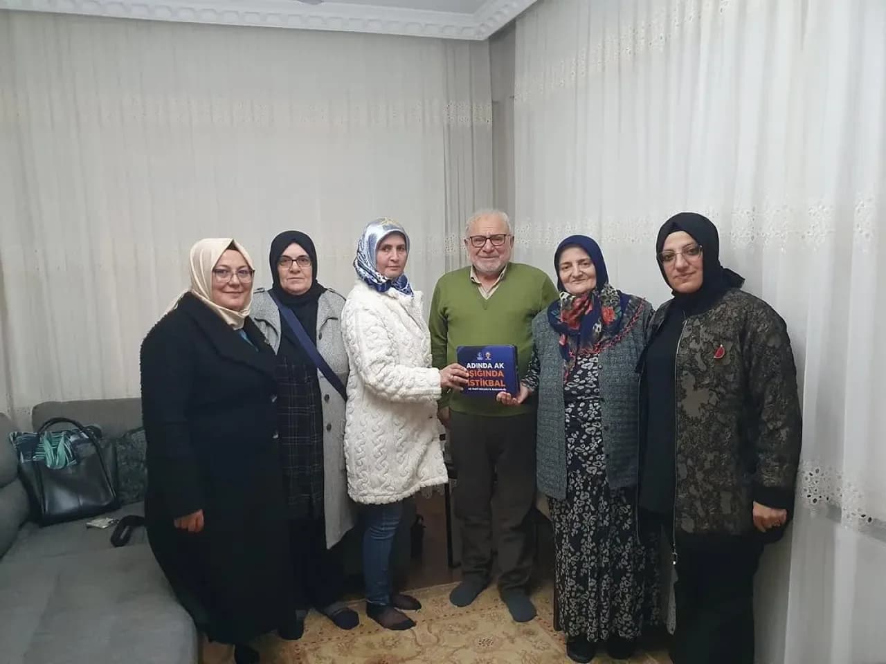 AK Kadın Gebze Teşkilatı, Osmanyılmaz Mahallesi'nde Üye Ziyareti Gerçekleştirdi AK Kadın Gebze Teşkilatı, Osmanyılmaz Mahallesi'nde Üye Ziyareti Gerçekleştirdi