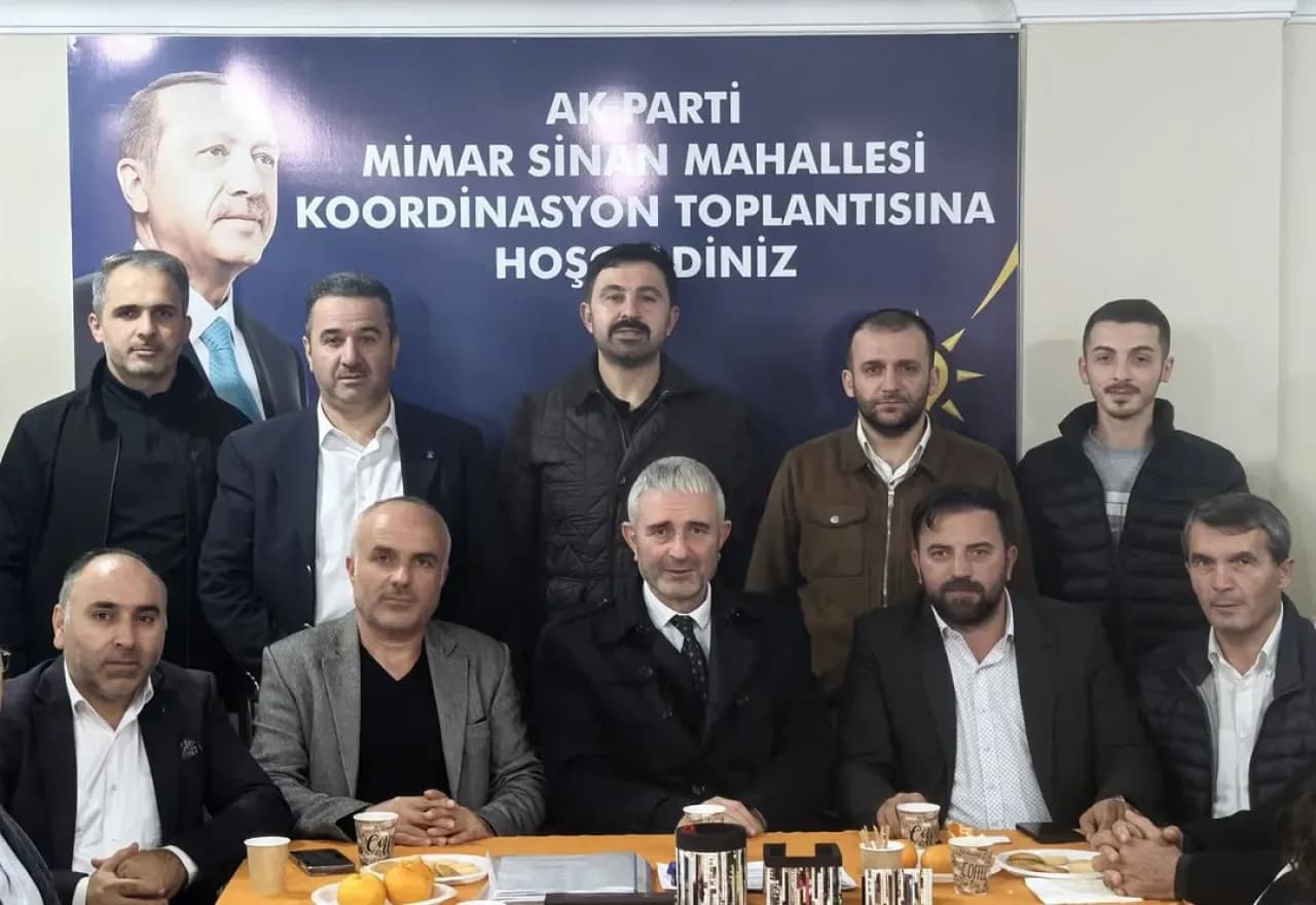 AK Parti Gebze İlçe Başkanı Recep Kaya, Mimarsinan'da Çalışmaları Değerlendirdi AK Parti Gebze İlçe Başkanı Recep Kaya, Mimarsinan'da Çalışmaları Değerlendirdi