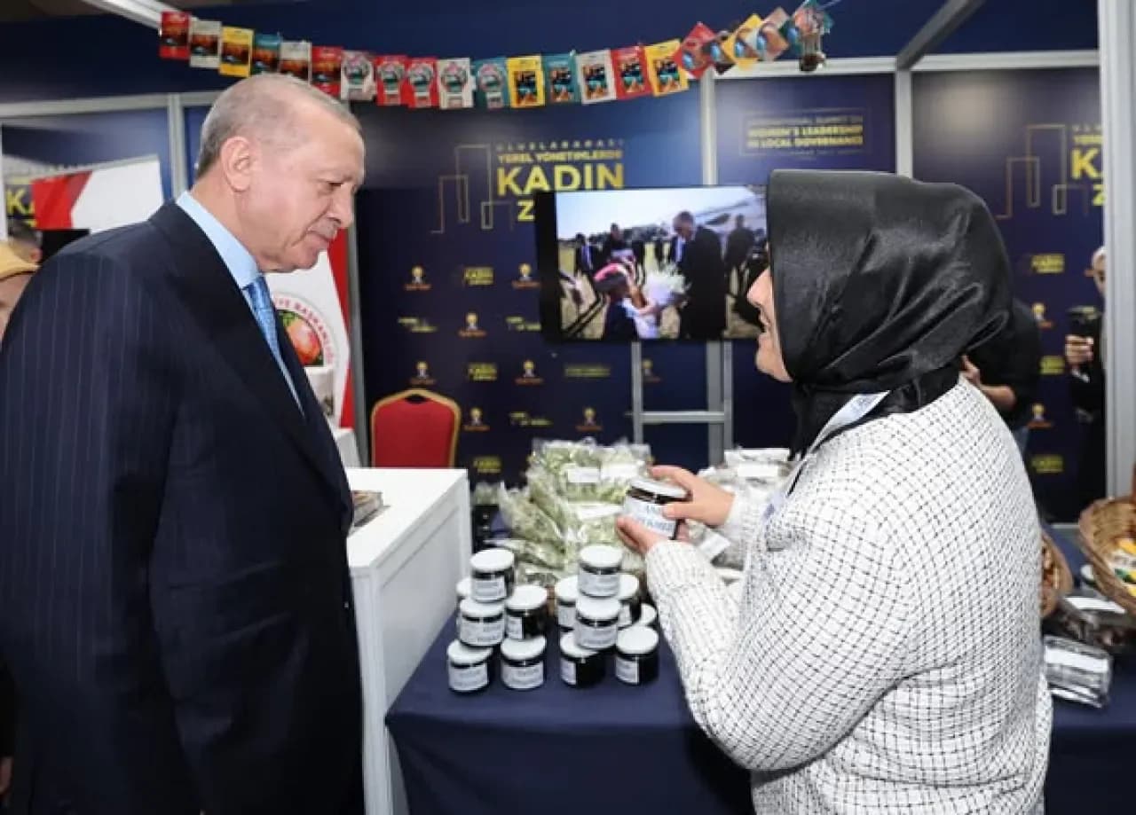 İbradı Belediyesi, Uluslararası Yerel Yönetimlerde Kadın Zirvesi'nde İlçeyi Temsil Etti İbradı Belediyesi, Uluslararası Yerel Yönetimlerde Kadın Zirvesi'nde İlçeyi Temsil Etti