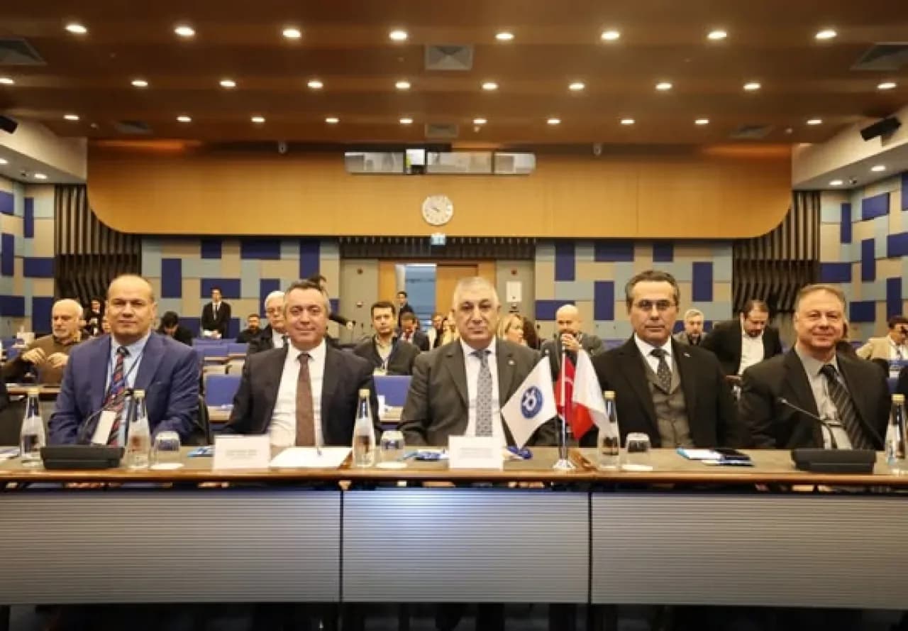 İzmir Körfezi'nin Geleceği Masaya Yatırıldı: Çözüm Önerileri Açıklandı İzmir Körfezi'nin Geleceği Masaya Yatırıldı: Çözüm Önerileri Açıklandı