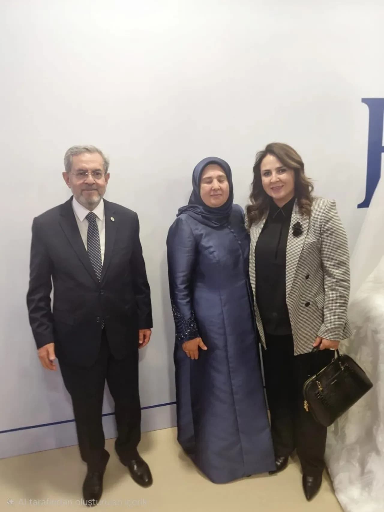 AK Parti Adana Kadın Kolları Başkanı Hacer Söylemez, Ankara'da Düğün Törenine Katıldı AK Parti Adana Kadın Kolları Başkanı Hacer Söylemez, Ankara'da Düğün Törenine Katıldı