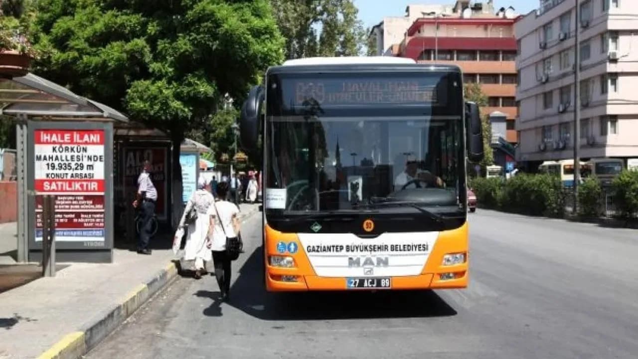 Gaziantep'te Toplu Ulaşım Zammı ve Eleştirilerdeki Çifte Standart Gaziantep'te Toplu Ulaşım Zammı ve Eleştirilerdeki Çifte Standart