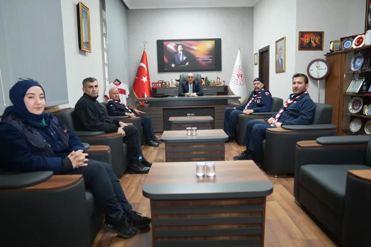 Konya Gençlik ve Spor İl Müdürü'ne Federasyon Ziyareti Konya Gençlik ve Spor İl Müdürü'ne Federasyon Ziyareti