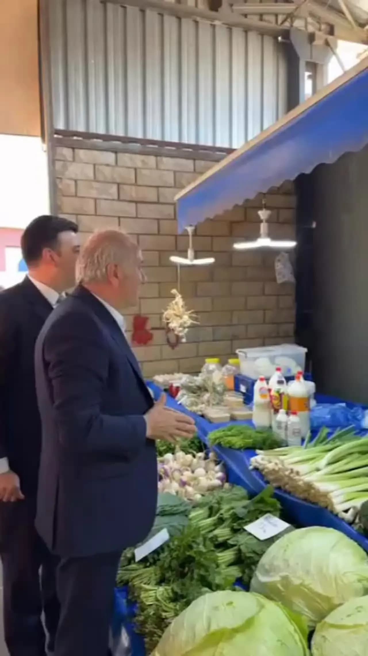 CHP Kocaeli Teşkilatı Kandıra Pazarında Vatandaşla Buluştu CHP Kocaeli Teşkilatı Kandıra Pazarında Vatandaşla Buluştu