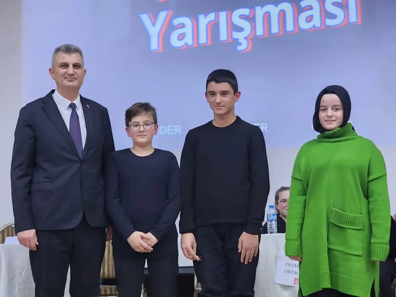 Gölcük'te Siyer-i Nebi Yarışması Düzenlendi Gölcük'te Siyer-i Nebi Yarışması Düzenlendi