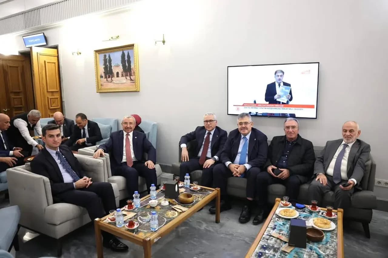 Sivas Valisi Yılmaz Şimşek, Ankara'da Milletvekili İsmail Erdem'i Ziyaret Etti Sivas Valisi Yılmaz Şimşek, Ankara'da Milletvekili İsmail Erdem'i Ziyaret Etti