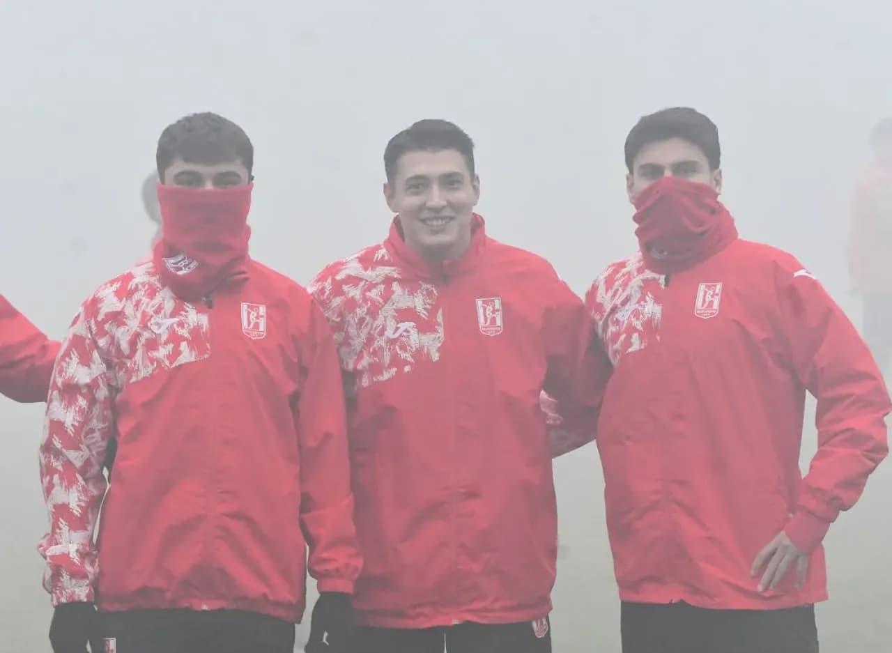 Balıkesirspor, Sis Altındaki Antrenmanla Bornova 1877 Maçına Hazırlanıyor Balıkesirspor, Sis Altındaki Antrenmanla Bornova 1877 Maçına Hazırlanıyor