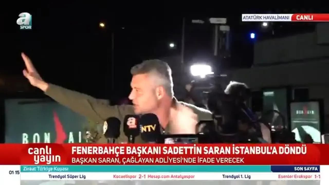 Sadettin Saran, İtalya'dan Dönüşünde Havalimanında Taraftar Coşkusuyla Karşılandı Sadettin Saran, İtalya'dan Dönüşünde Havalimanında Taraftar Coşkusuyla Karşılandı